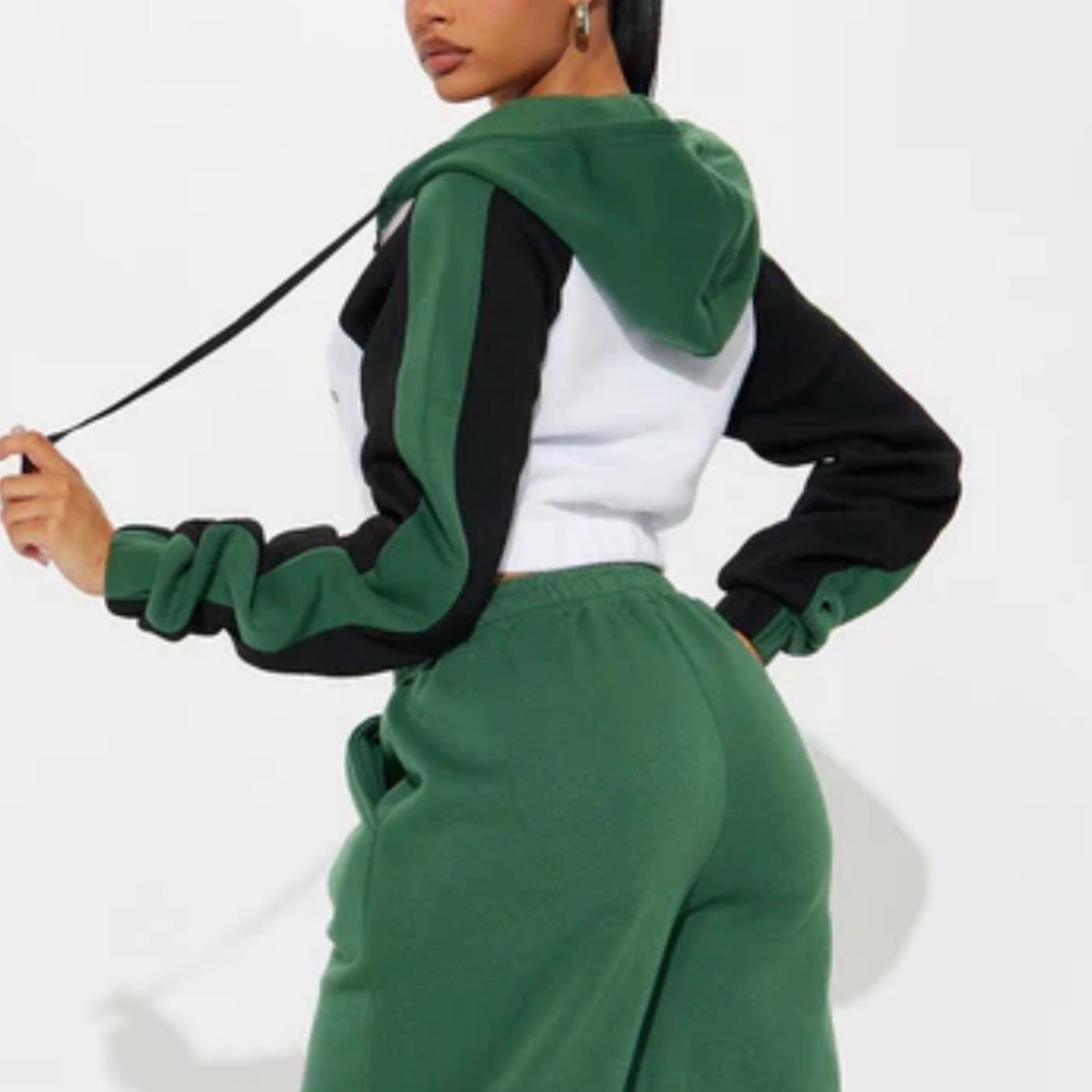 Fashion Nova Women's Fleece Pant Set - Picture 10 of 11